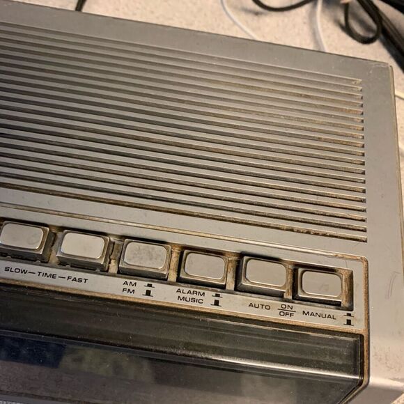 Kmart Model No. 30-41 Clock Radio *Only Clock Works-Read* - Picture 5 of 12